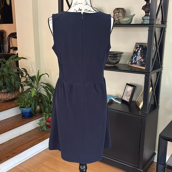 Madewell Gallerist Ponte V-Neck Sleeveless Dress - Picture 3 of 4